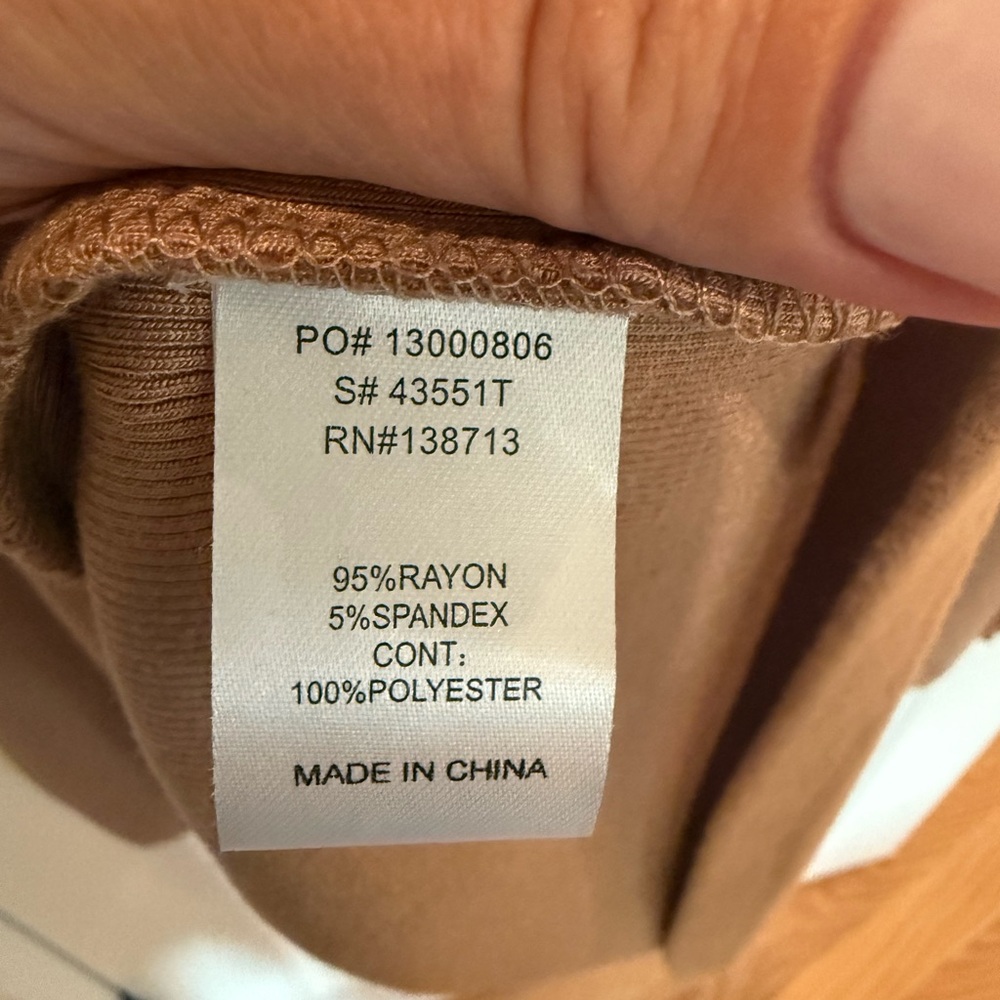 Elegant Camel Crew Neck Sweater - new with tags!! - Picture 4 of 4